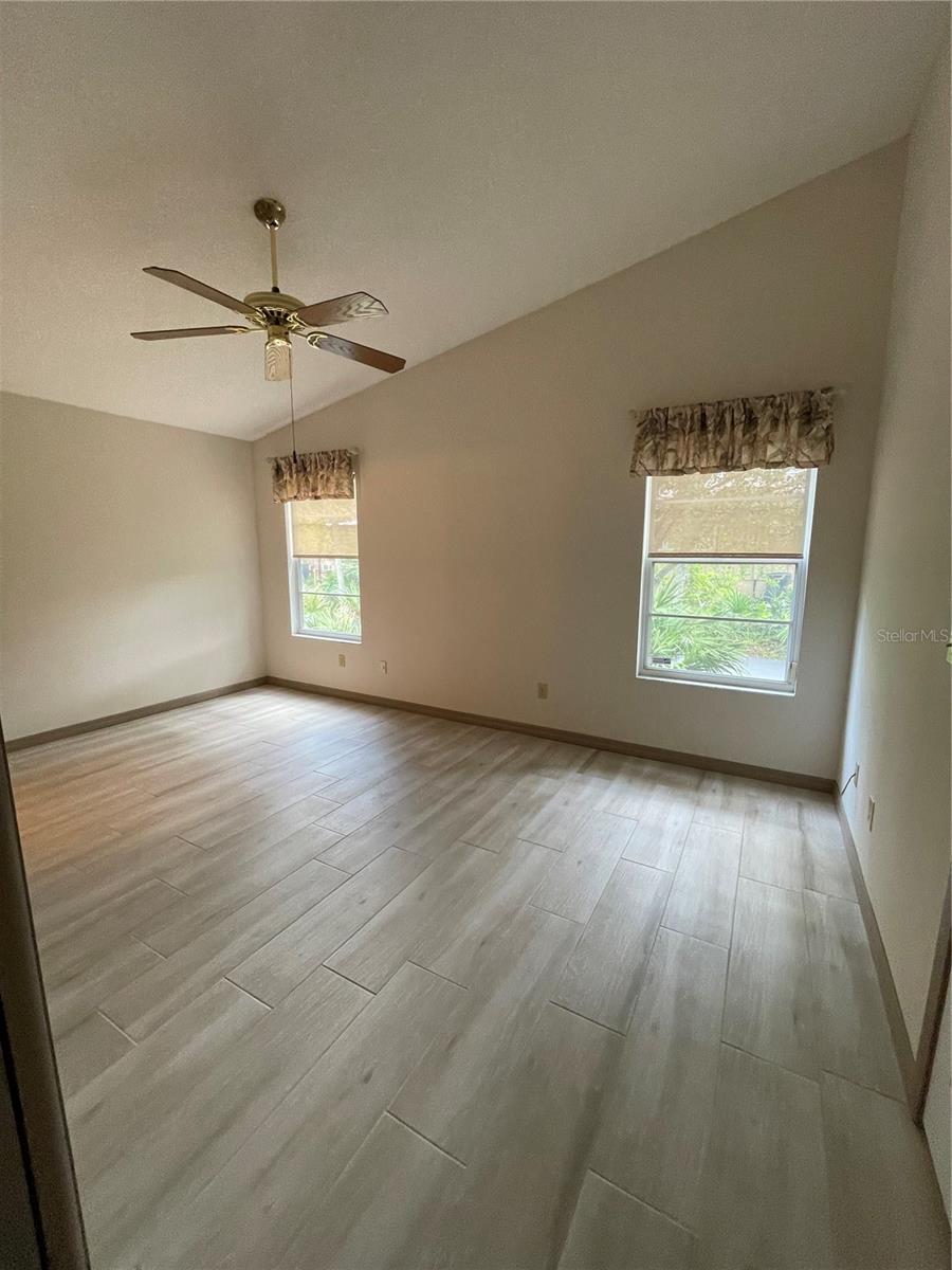 SUMMER TREES UNIT III-D - Residential Lease