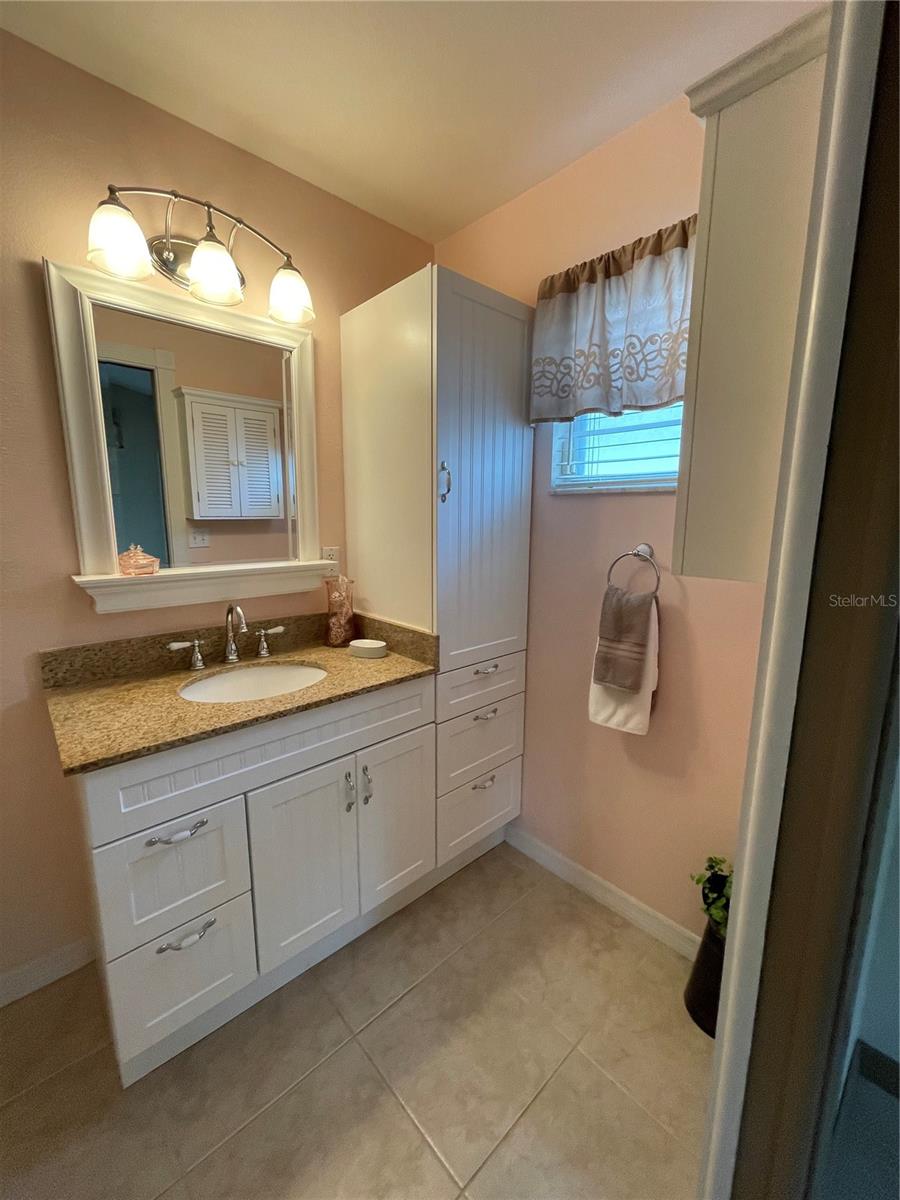 SUMMER TREES UNIT III-D - Residential Lease