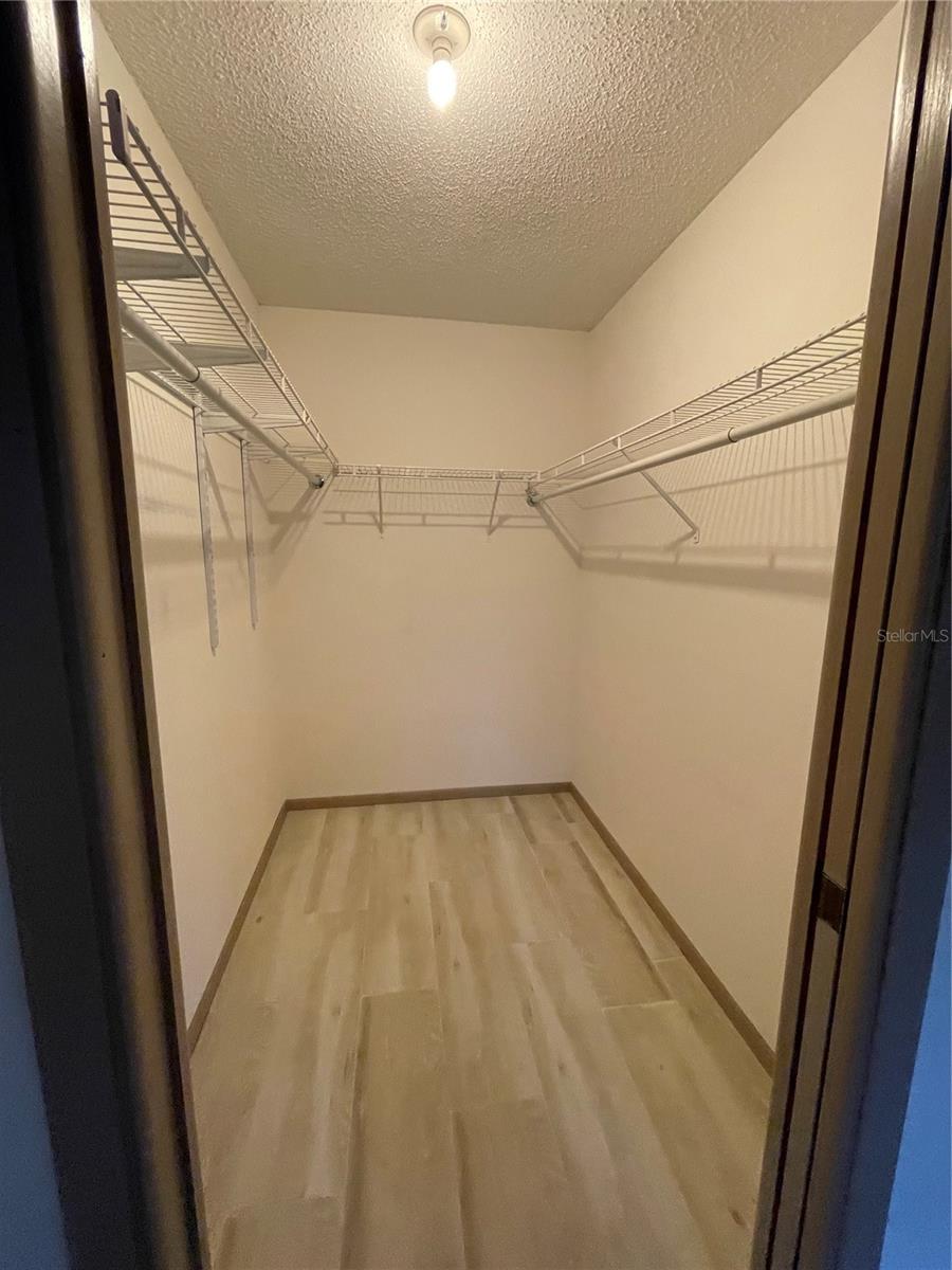 SUMMER TREES UNIT III-D - Residential Lease