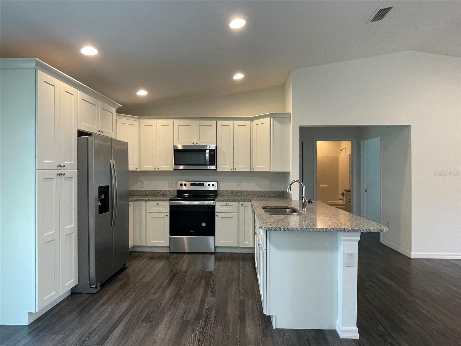 SILVER SPGS SHORES UN 55 - Residential Lease