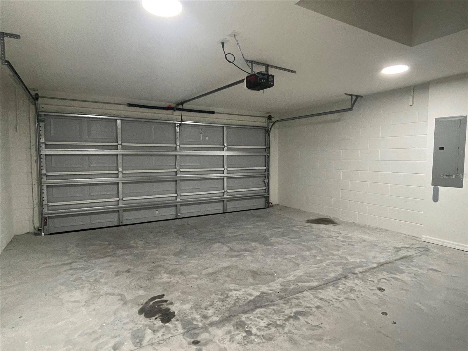 SILVER SPGS SHORES UN 55 - Residential Lease