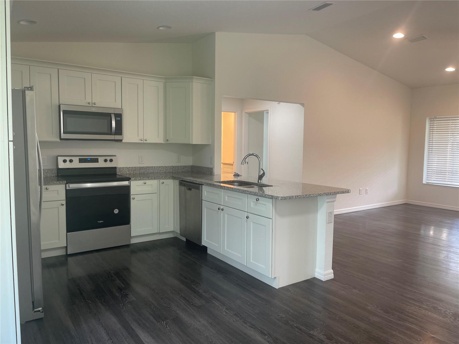 SILVER SPGS SHORES UN 55 - Residential Lease