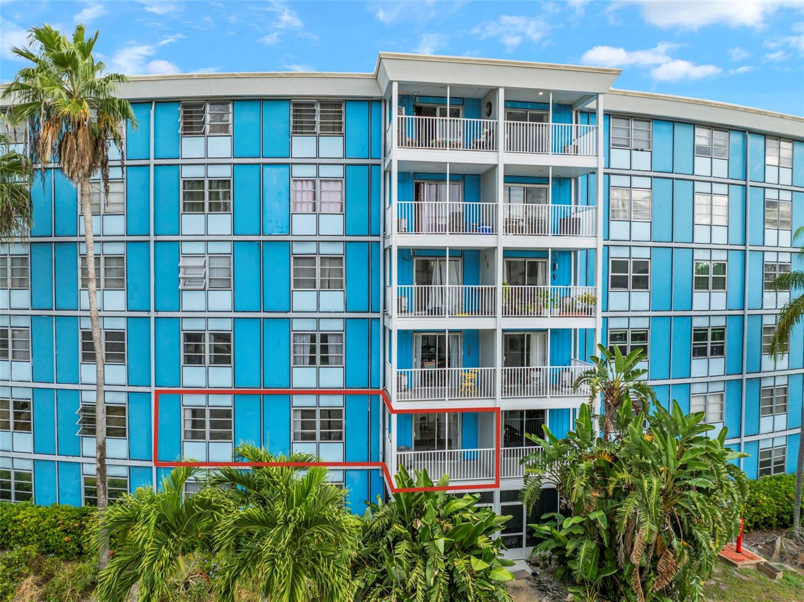 WAVE THE CONDO - Residential