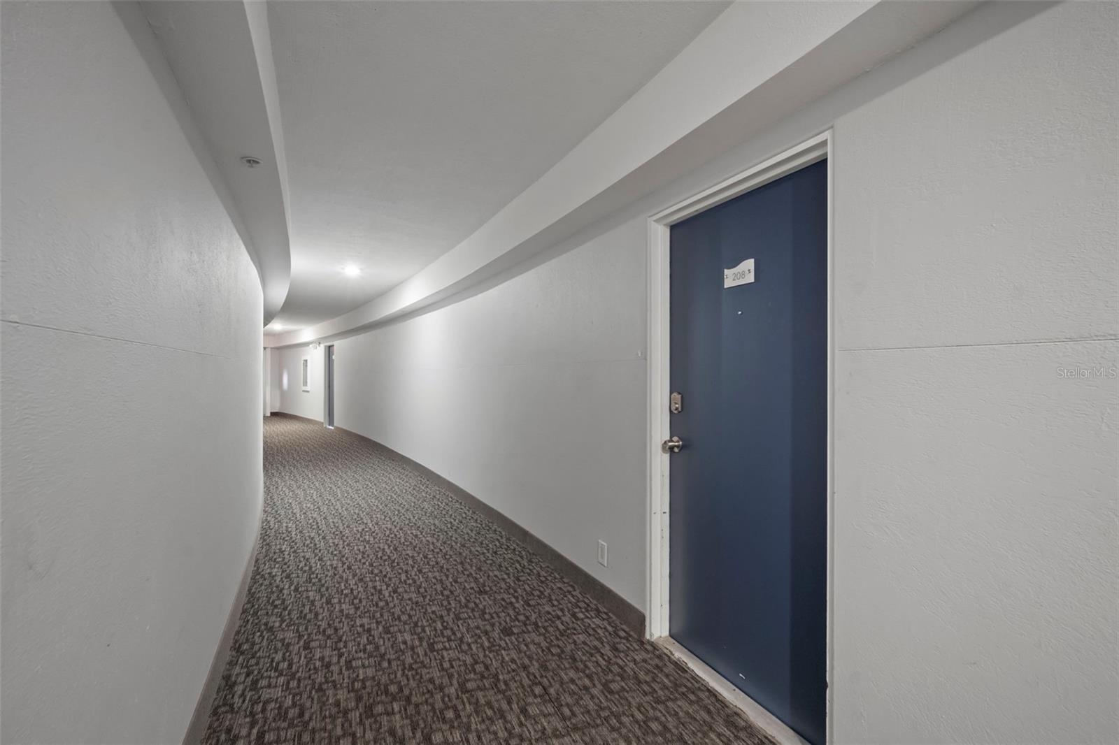 WAVE THE CONDO - Residential