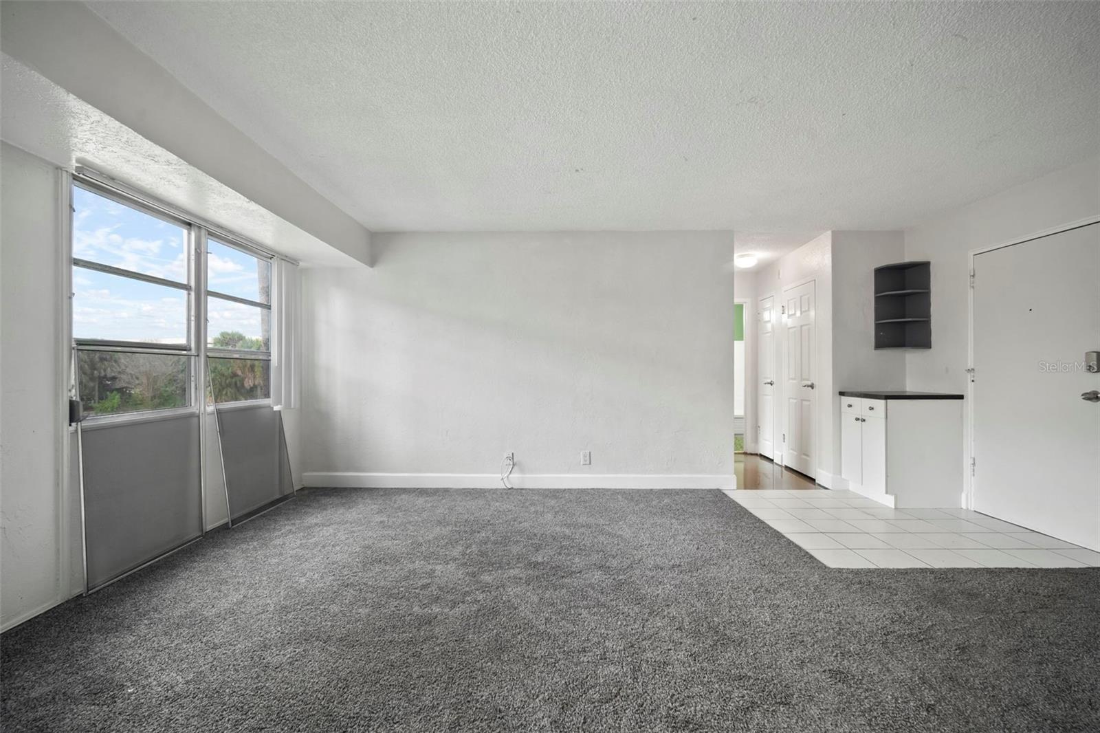 WAVE THE CONDO - Residential