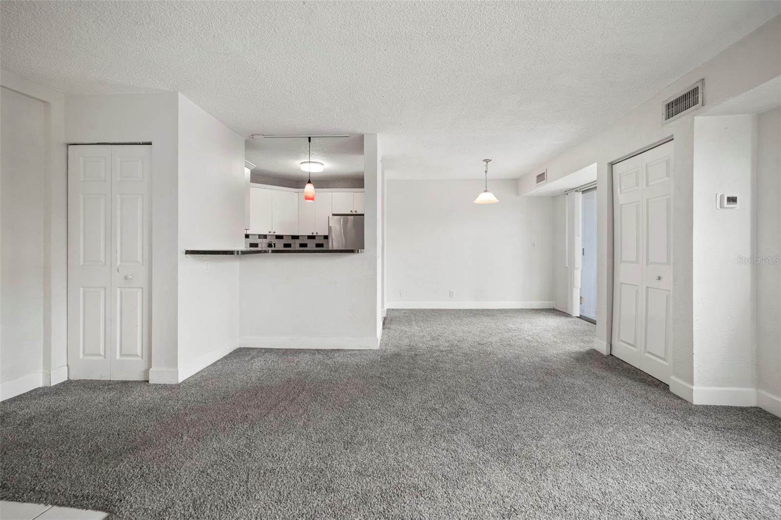 WAVE THE CONDO - Residential