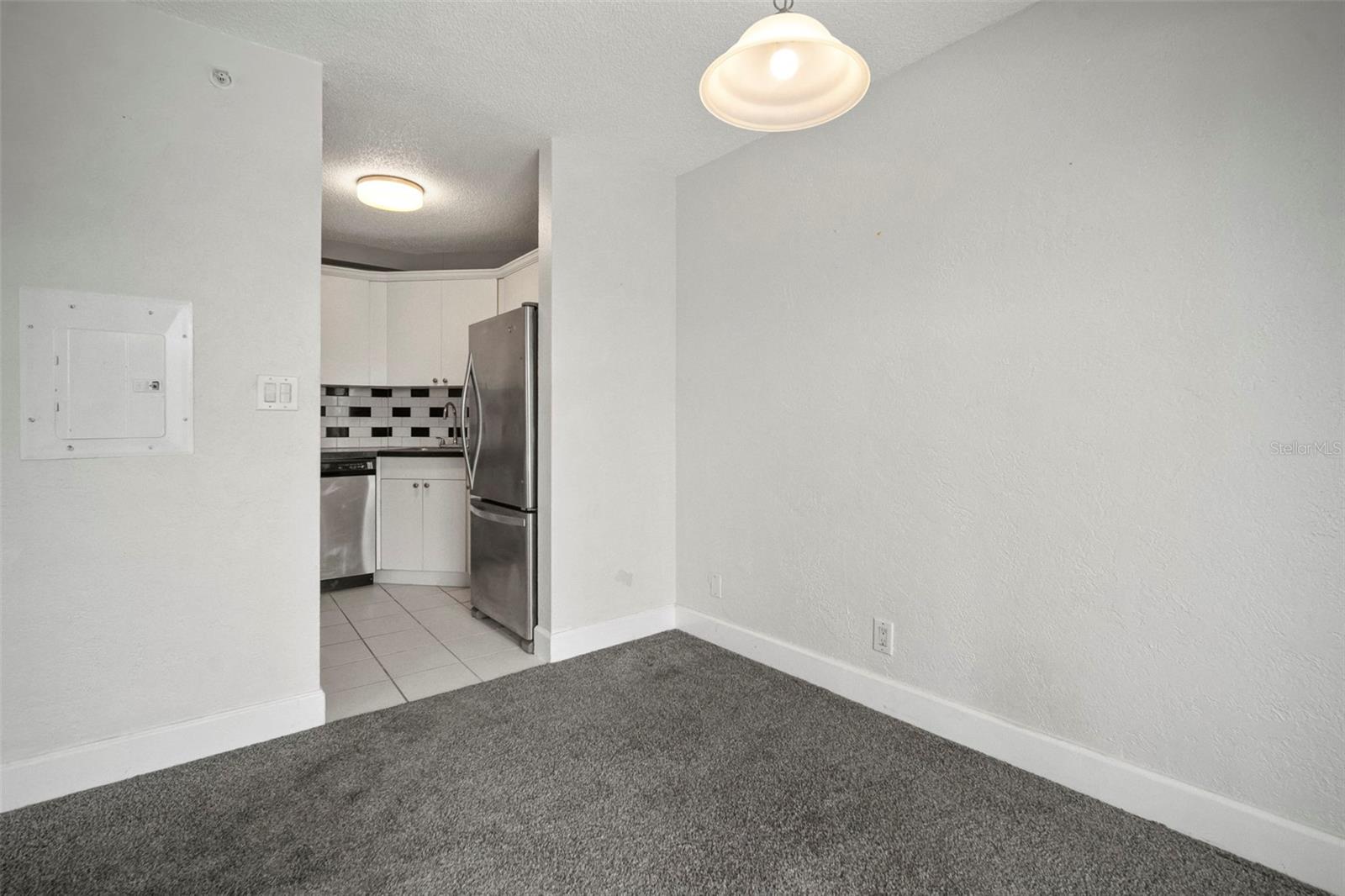 WAVE THE CONDO - Residential