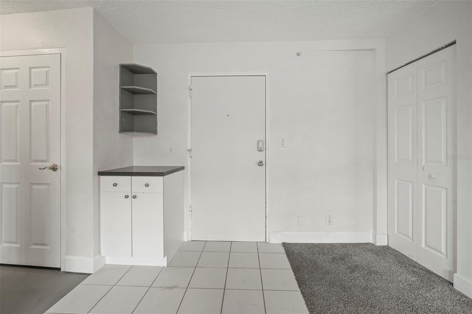 WAVE THE CONDO - Residential