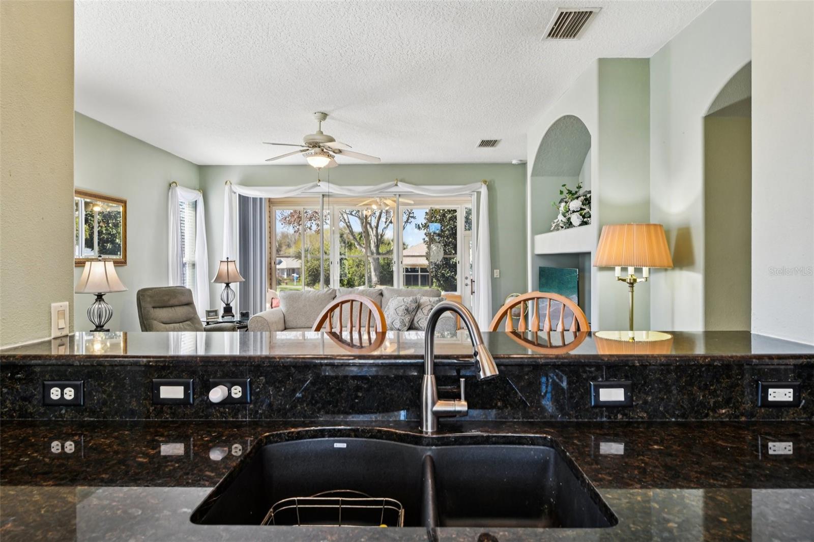 ROYAL HARBOR PH 01 - Residential