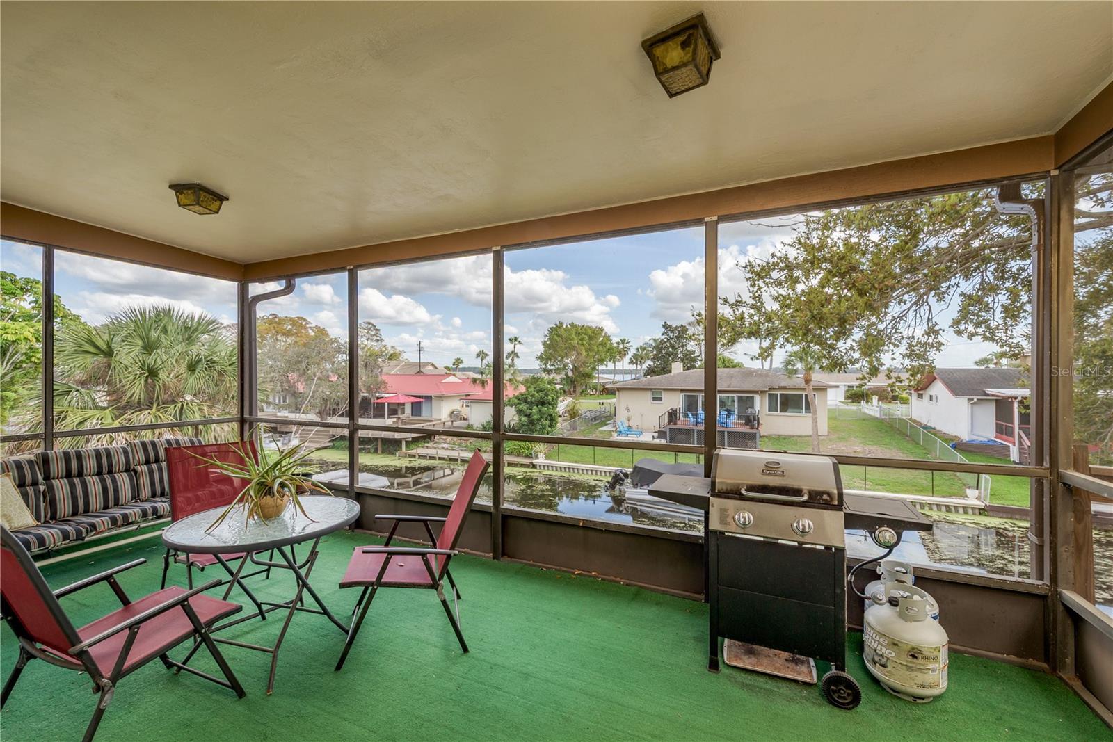 LAKE VIEW VILLAS - Residential