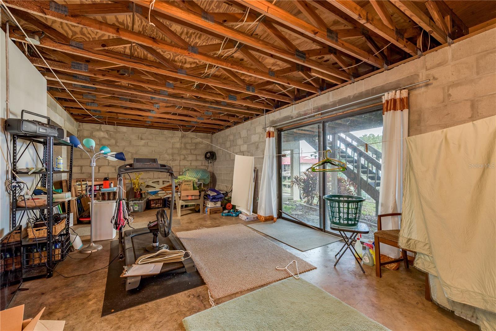 LAKE VIEW VILLAS - Residential