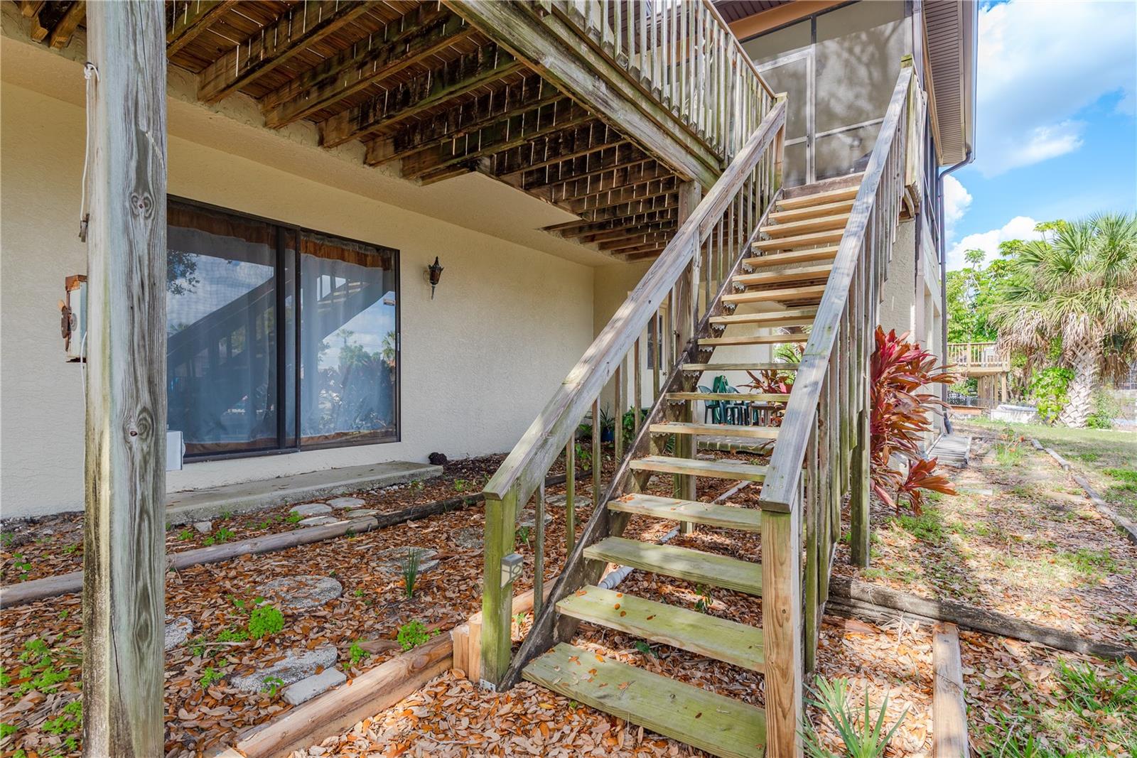 LAKE VIEW VILLAS - Residential