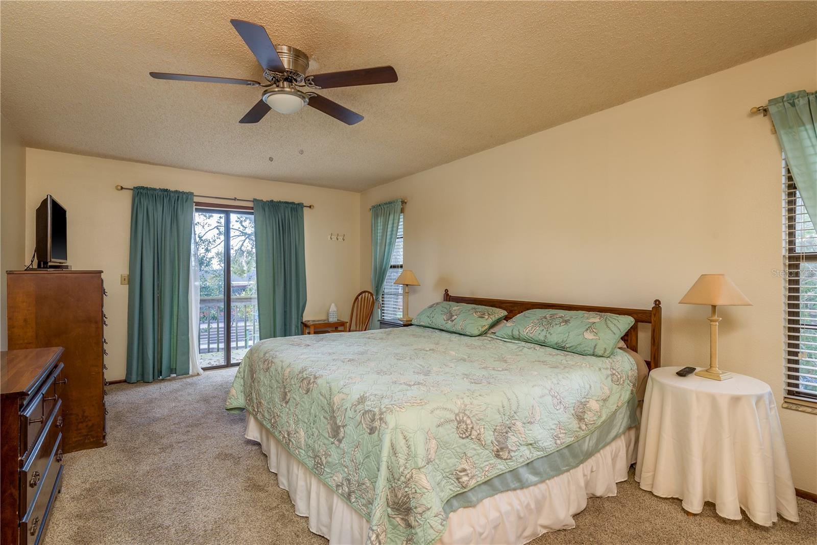 LAKE VIEW VILLAS - Residential