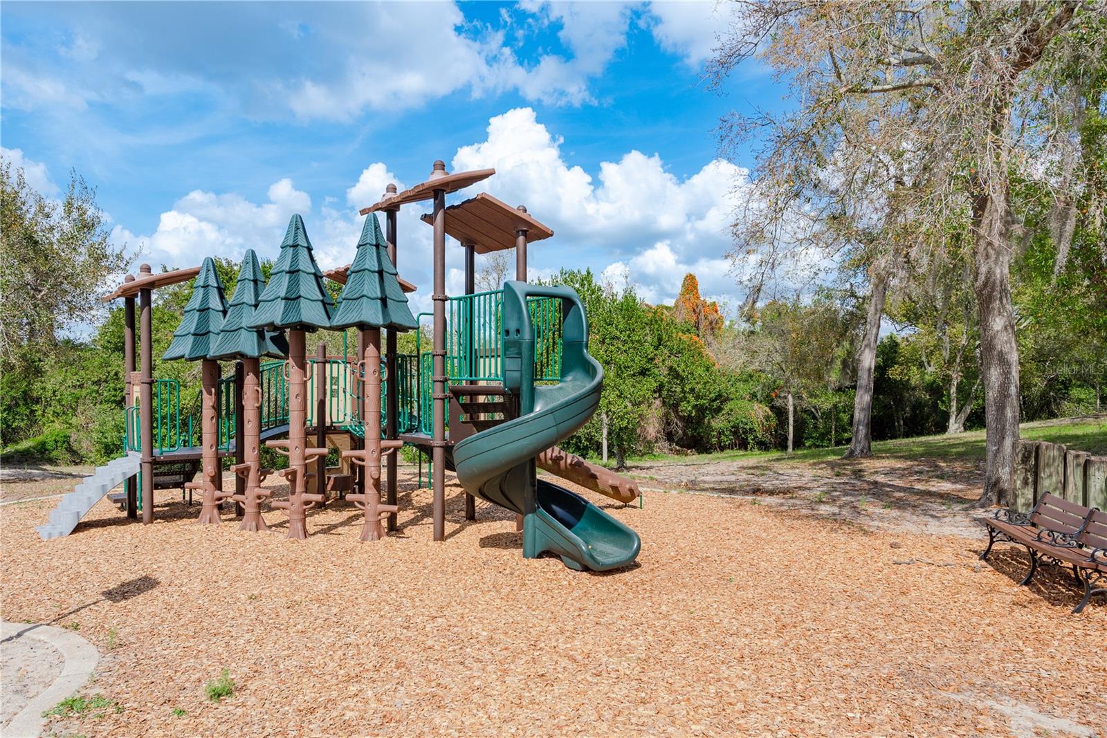 LAKE VIEW VILLAS - Residential