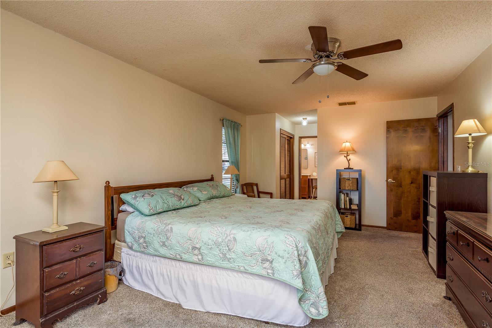 LAKE VIEW VILLAS - Residential