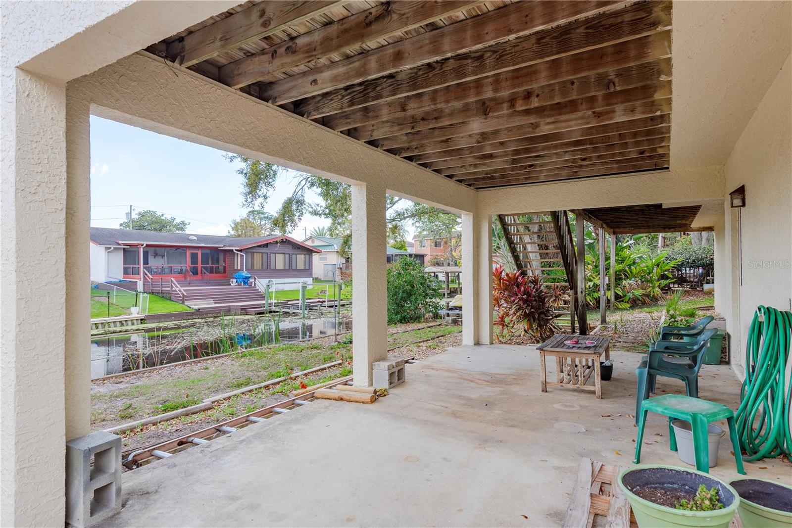 LAKE VIEW VILLAS - Residential