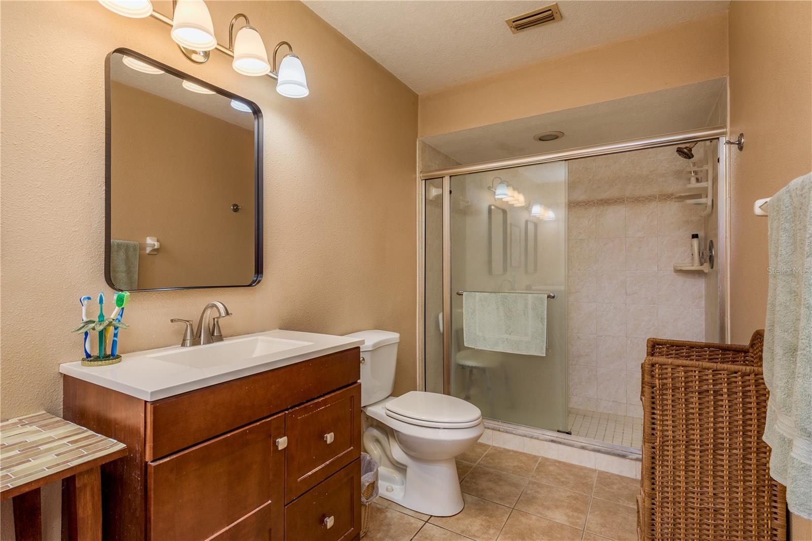 LAKE VIEW VILLAS - Residential