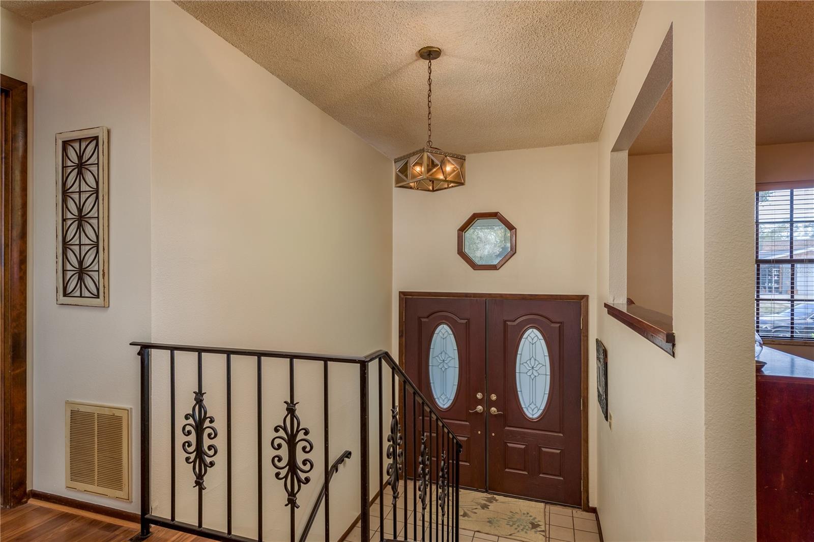 LAKE VIEW VILLAS - Residential