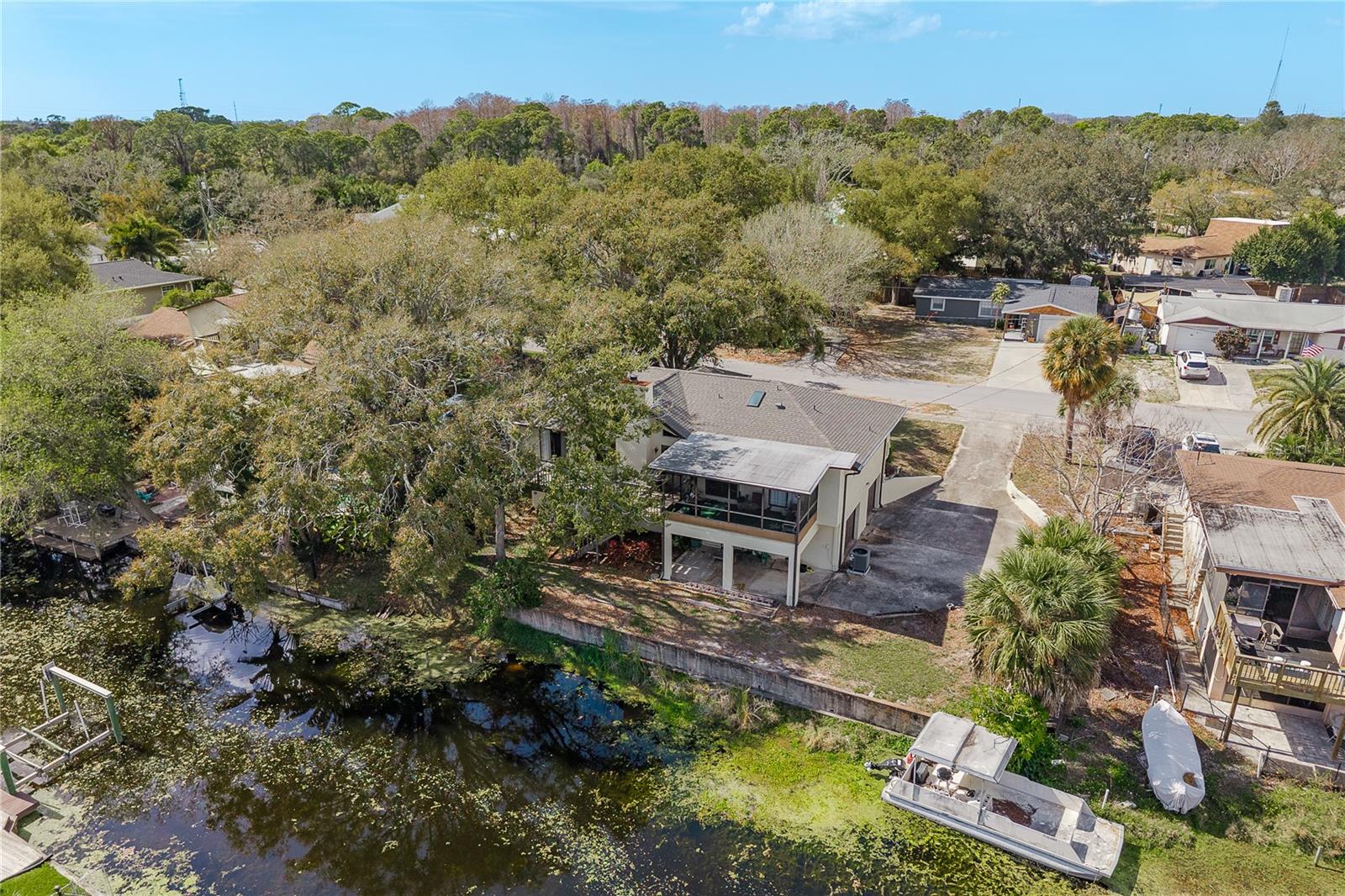 LAKE VIEW VILLAS - Residential