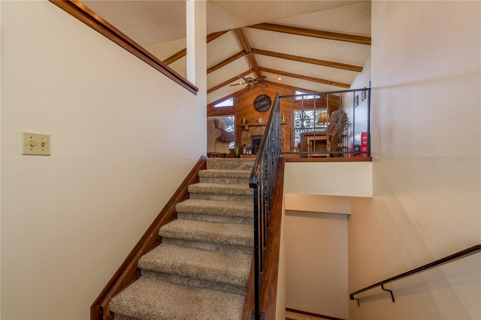 LAKE VIEW VILLAS - Residential