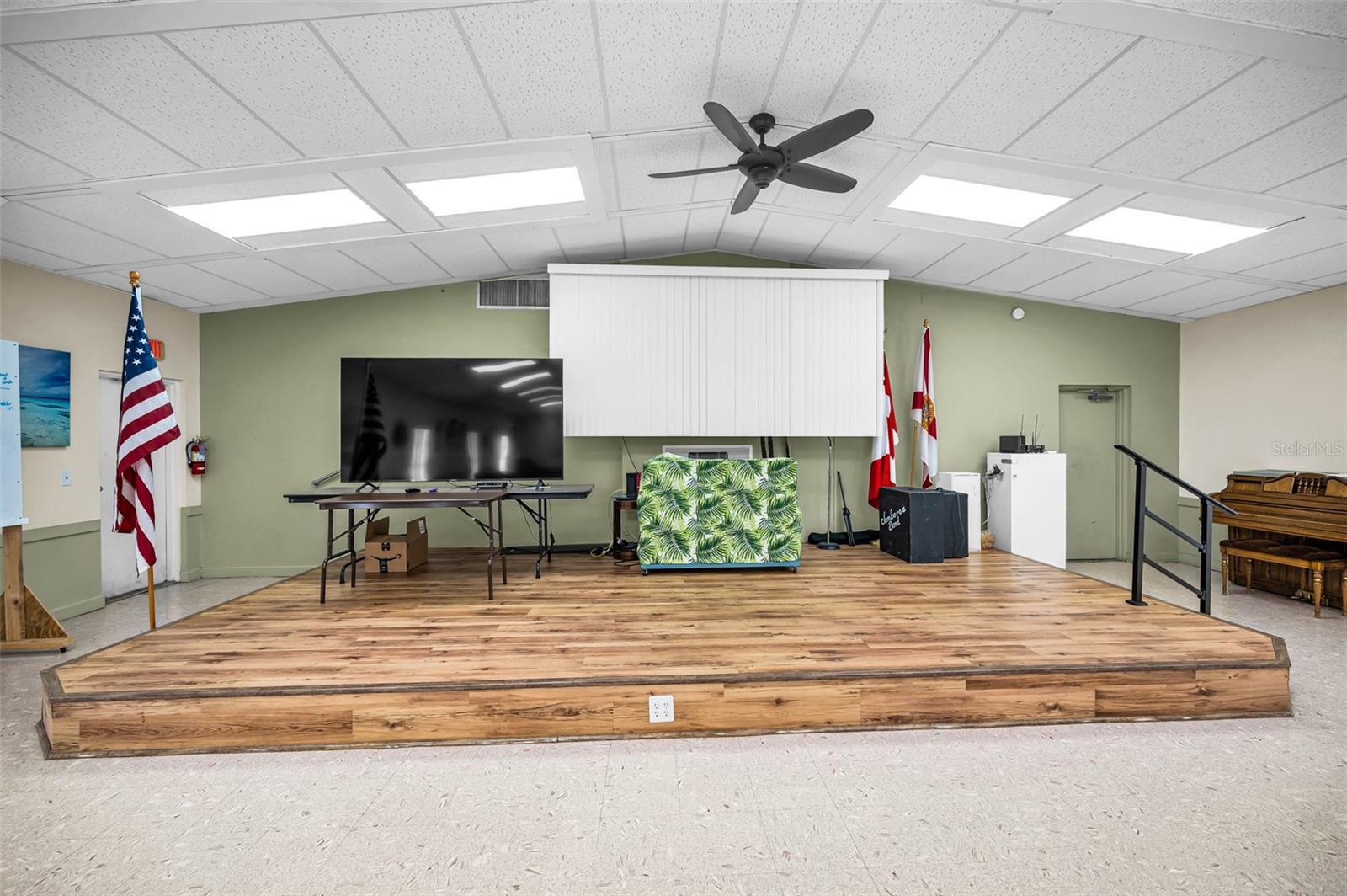 MISSION HILLS CONDO - Residential