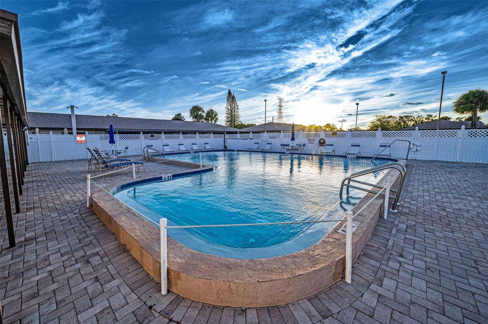 MISSION HILLS CONDO - Residential