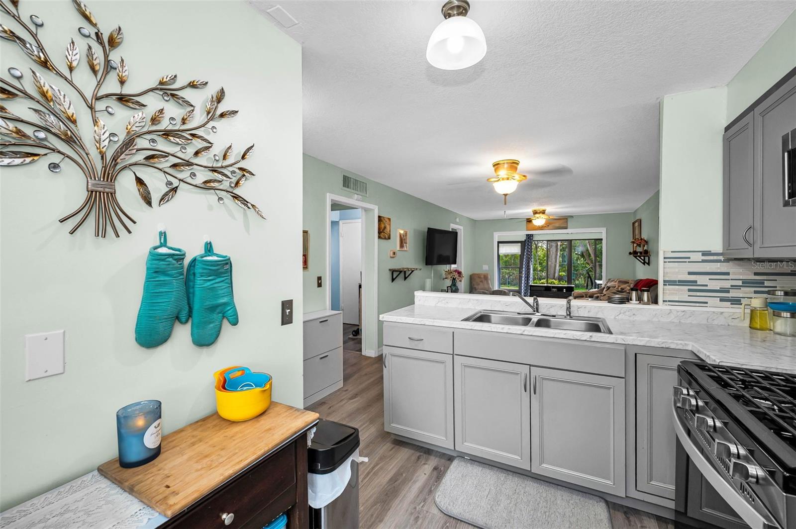 MISSION HILLS CONDO - Residential