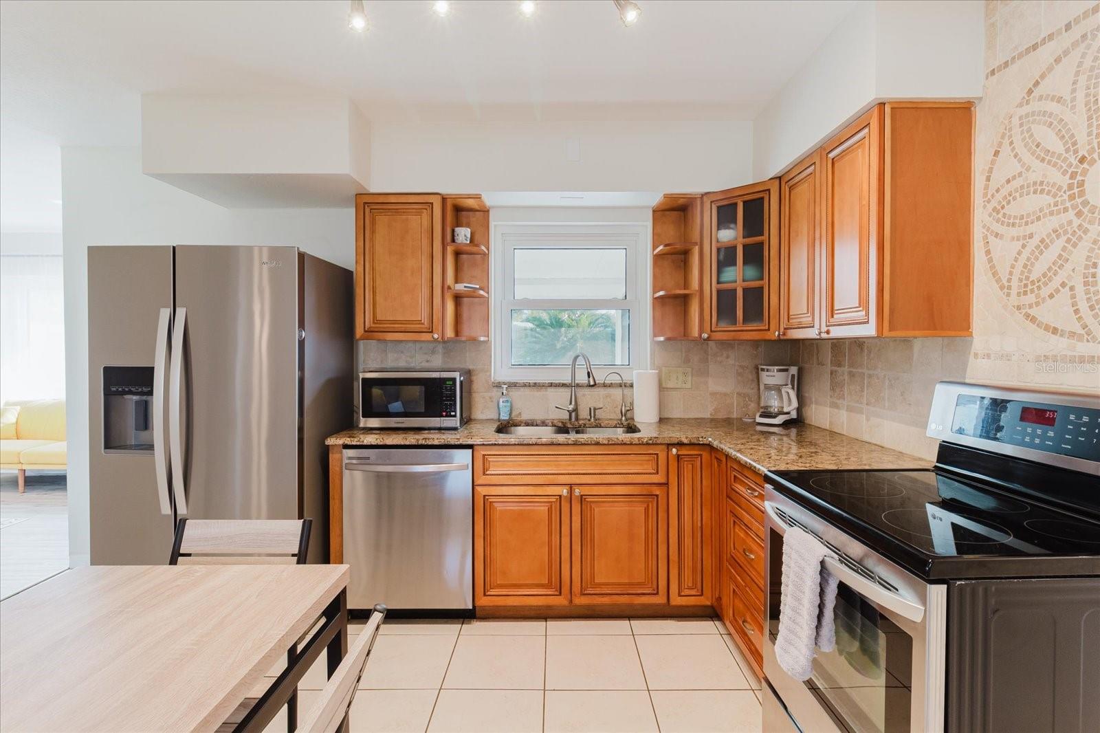 BEACHVIEW GROVE PARK 1ST ADD - Residential