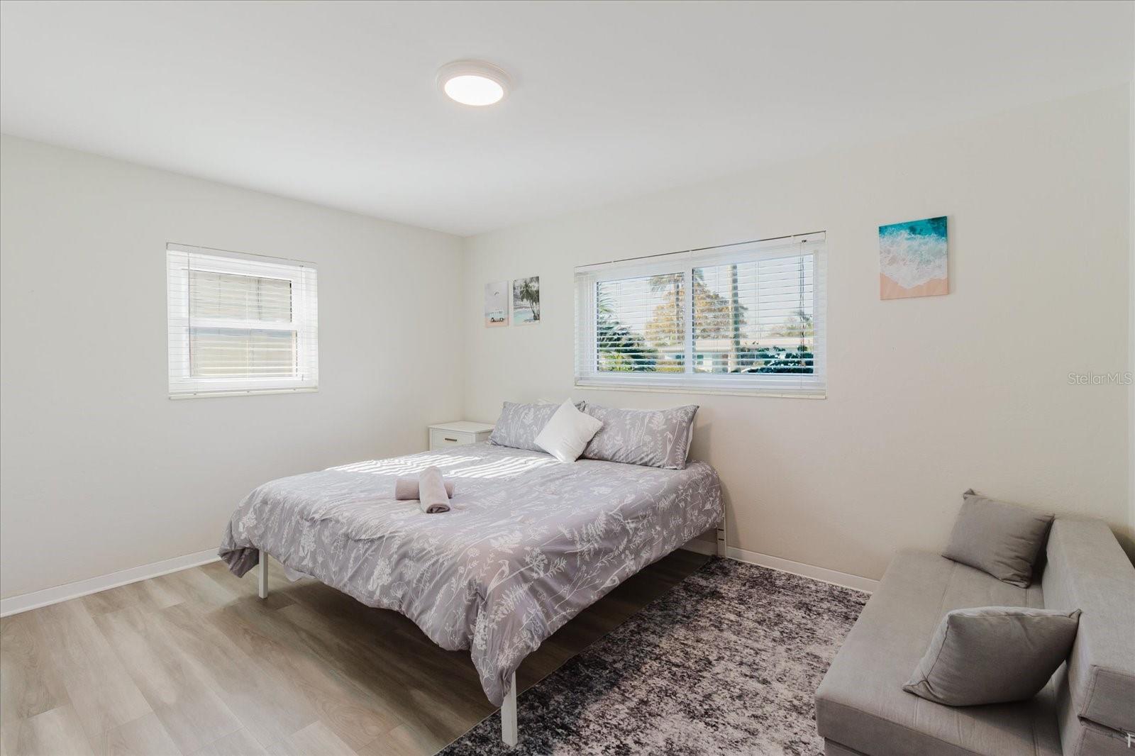 BEACHVIEW GROVE PARK 1ST ADD - Residential