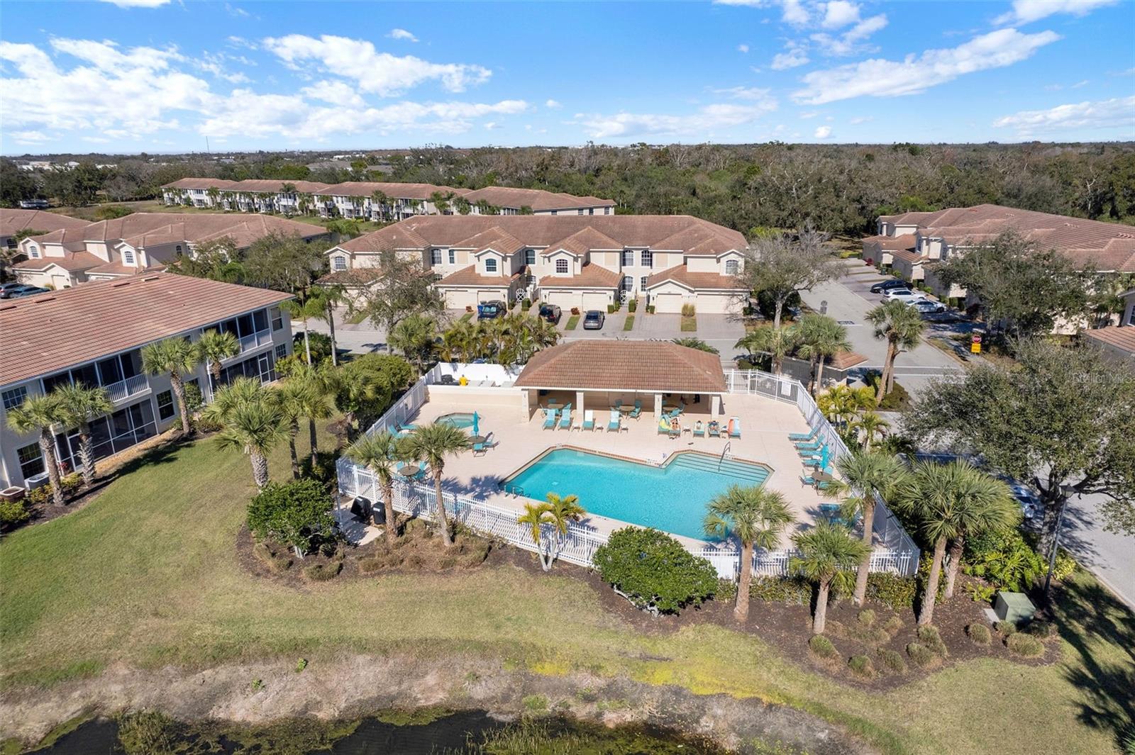 ARIELLE ON PALMER RANCH SEC 1 - Residential