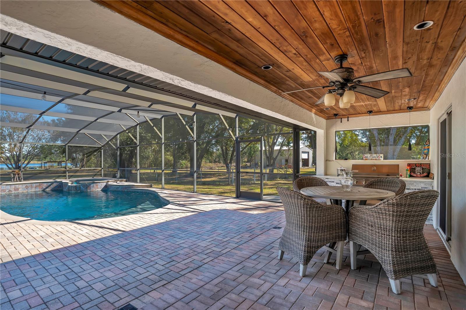 GROVELAND FARMS 30-22-25 - Residential