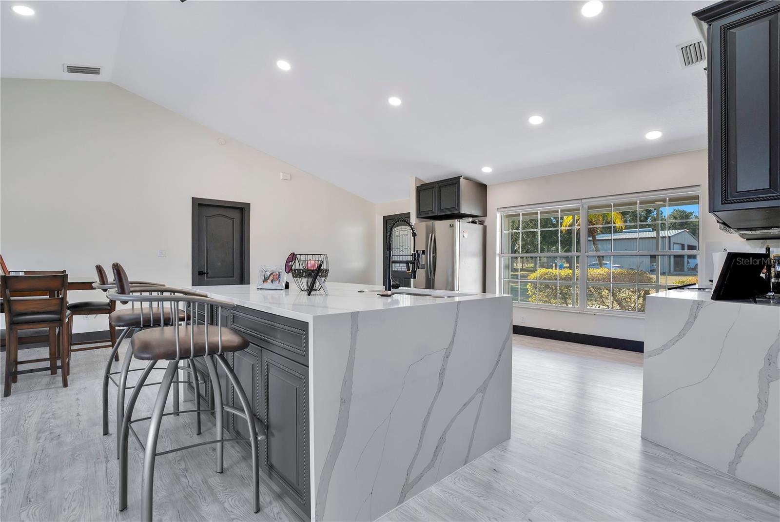 GROVELAND FARMS 30-22-25 - Residential