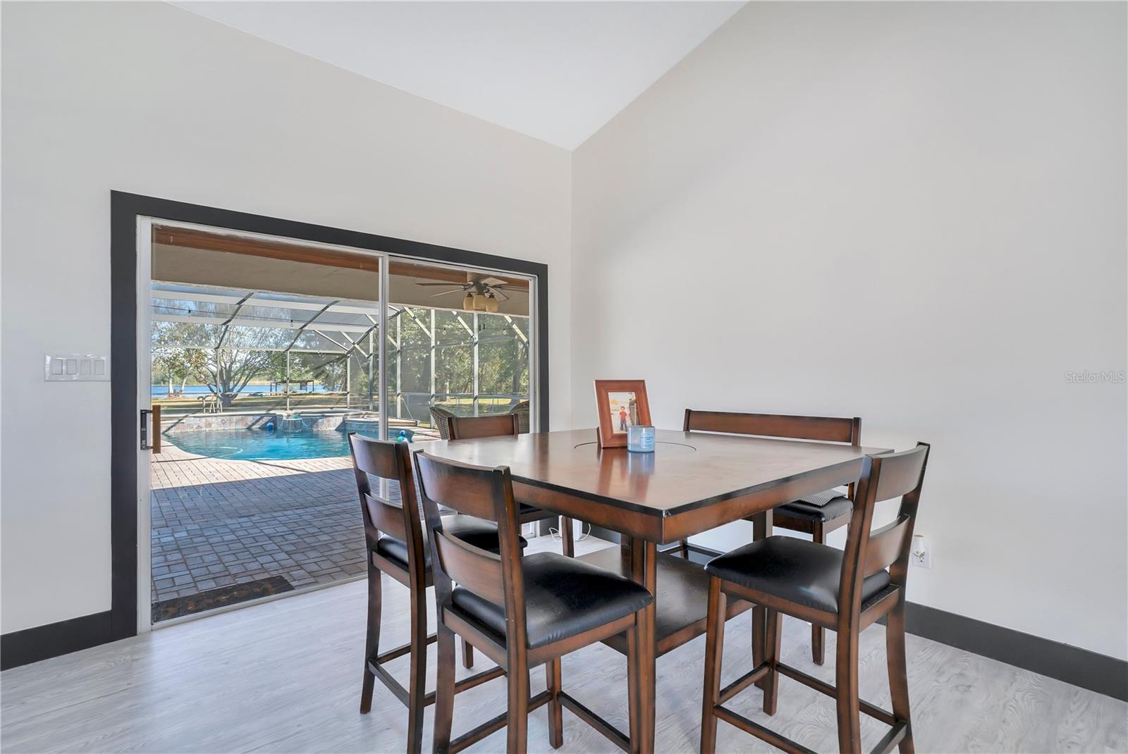 GROVELAND FARMS 30-22-25 - Residential