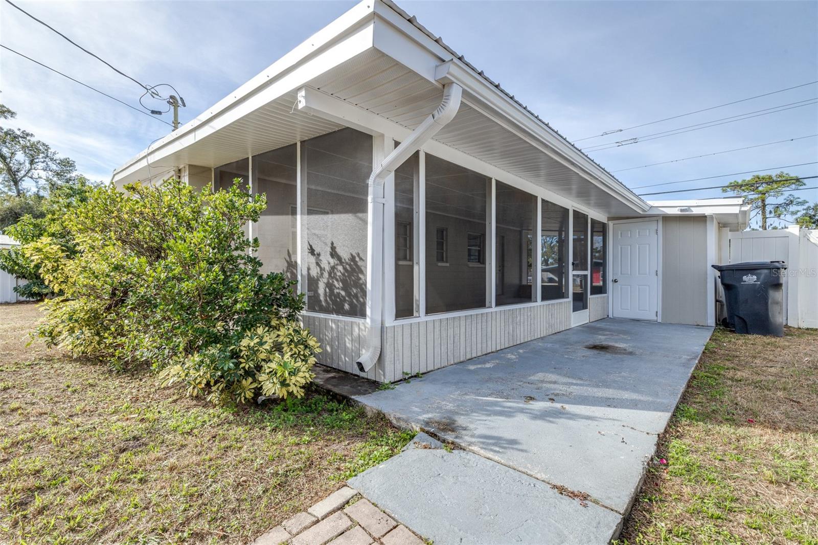 FLORAL GARDENS UNIT 1 - Residential