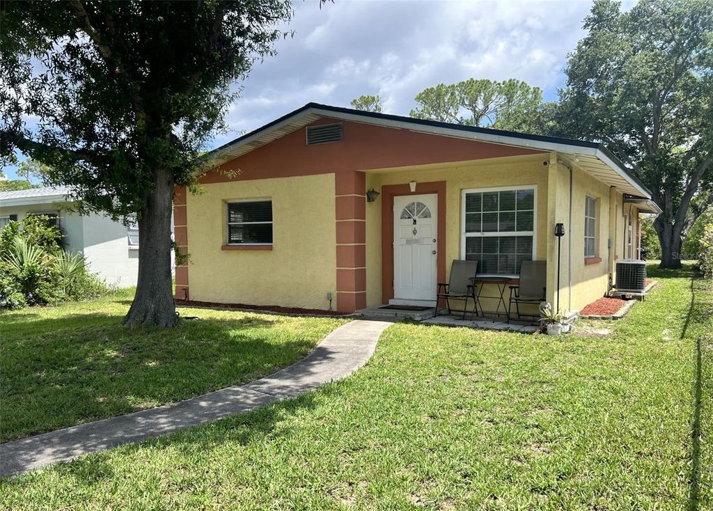 Photo of 772 71st Avenue N, St Petersburg, FL 33702 (MLS # TB8378793)