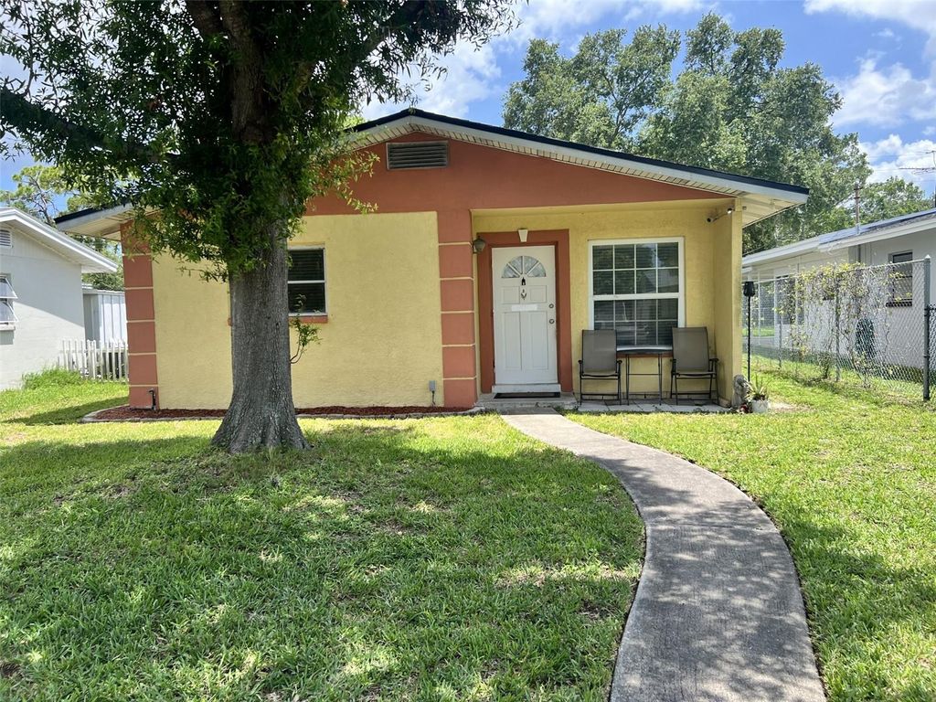 Photo of 772 71st Avenue N, St Petersburg, FL 33702 (MLS # TB8378793)