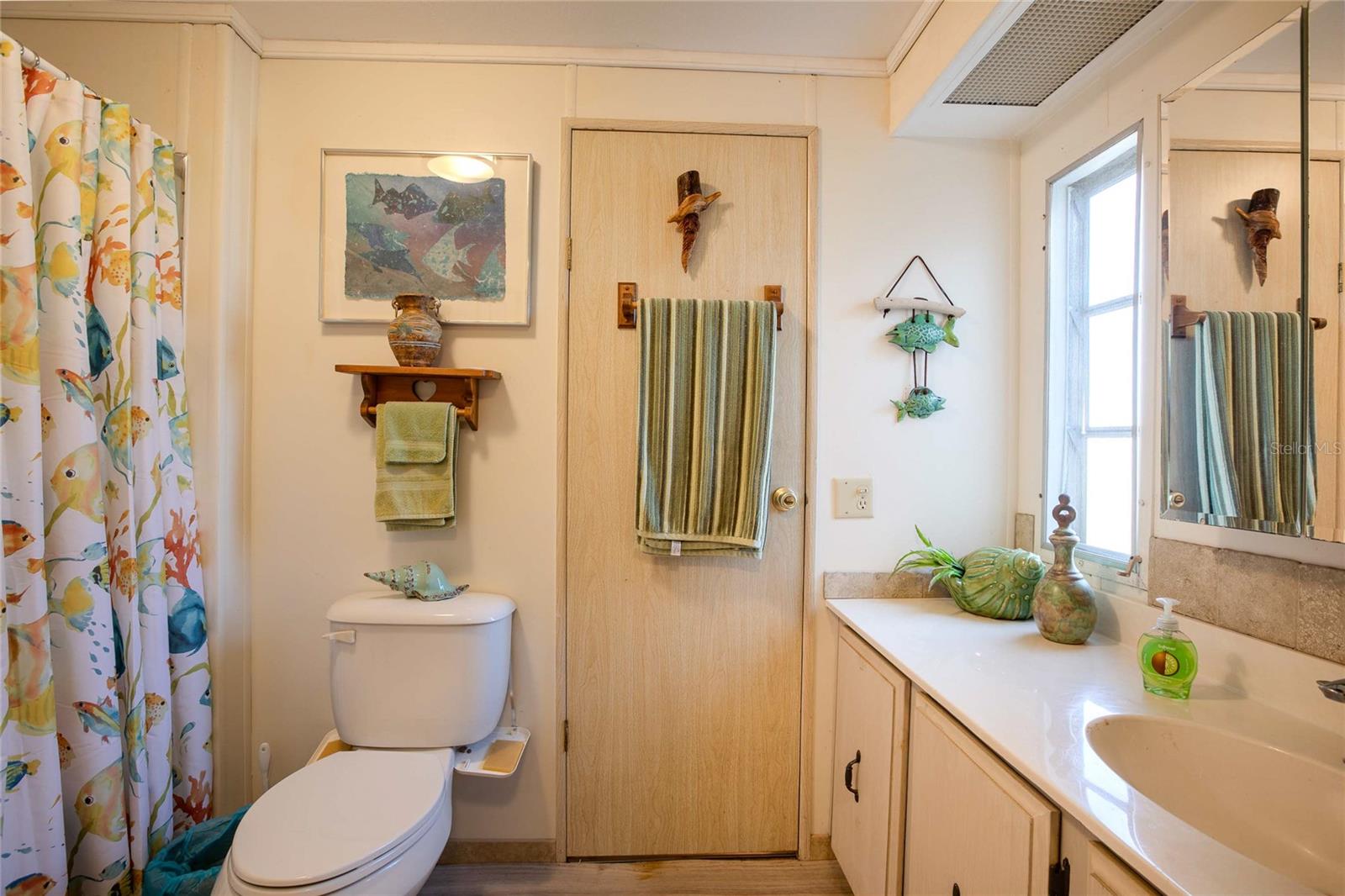 HOLIDAY MOBILE ESTATES - Residential