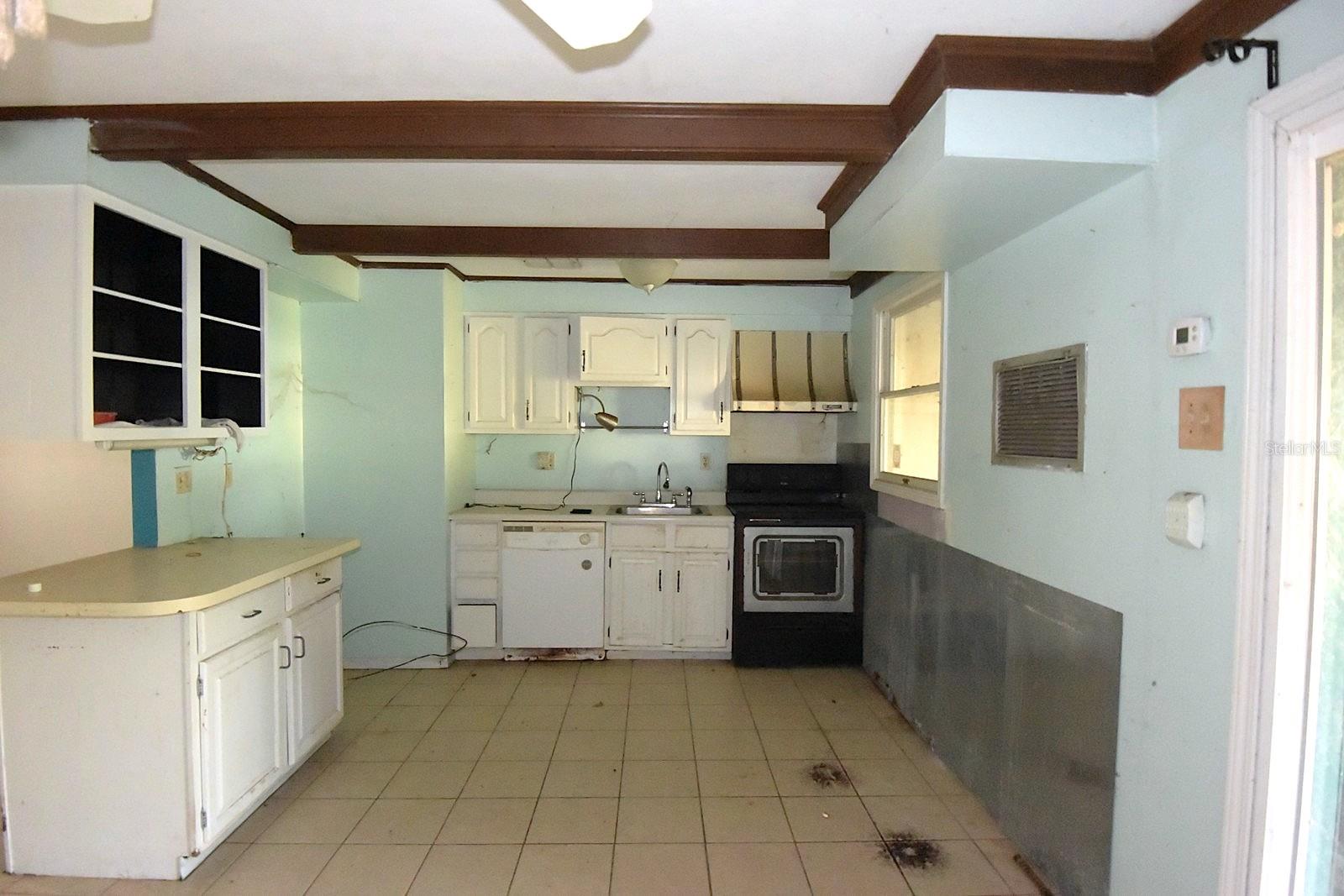 UNPLATTED - Residential