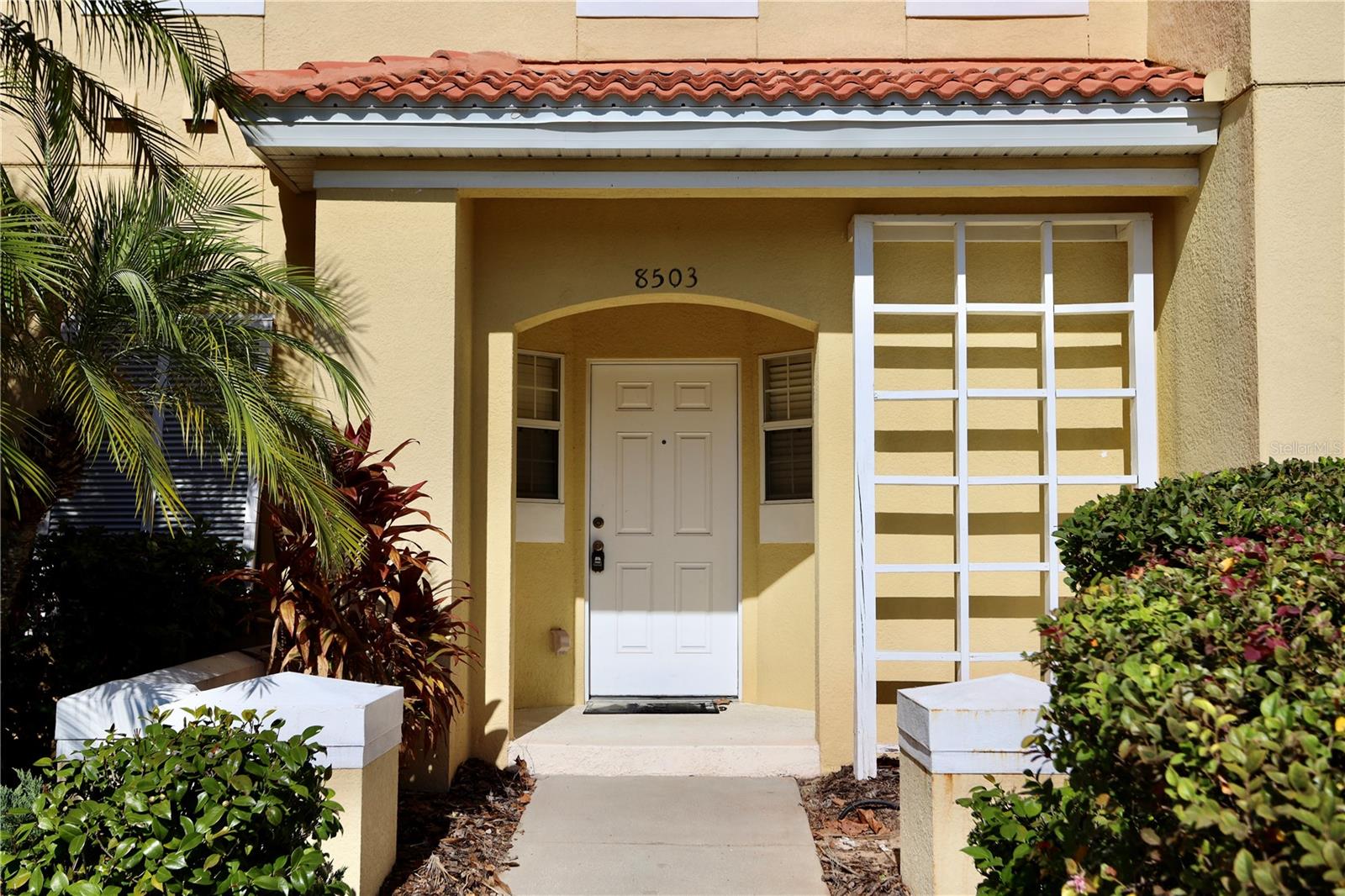 ENCANTADA PH 1 - Residential