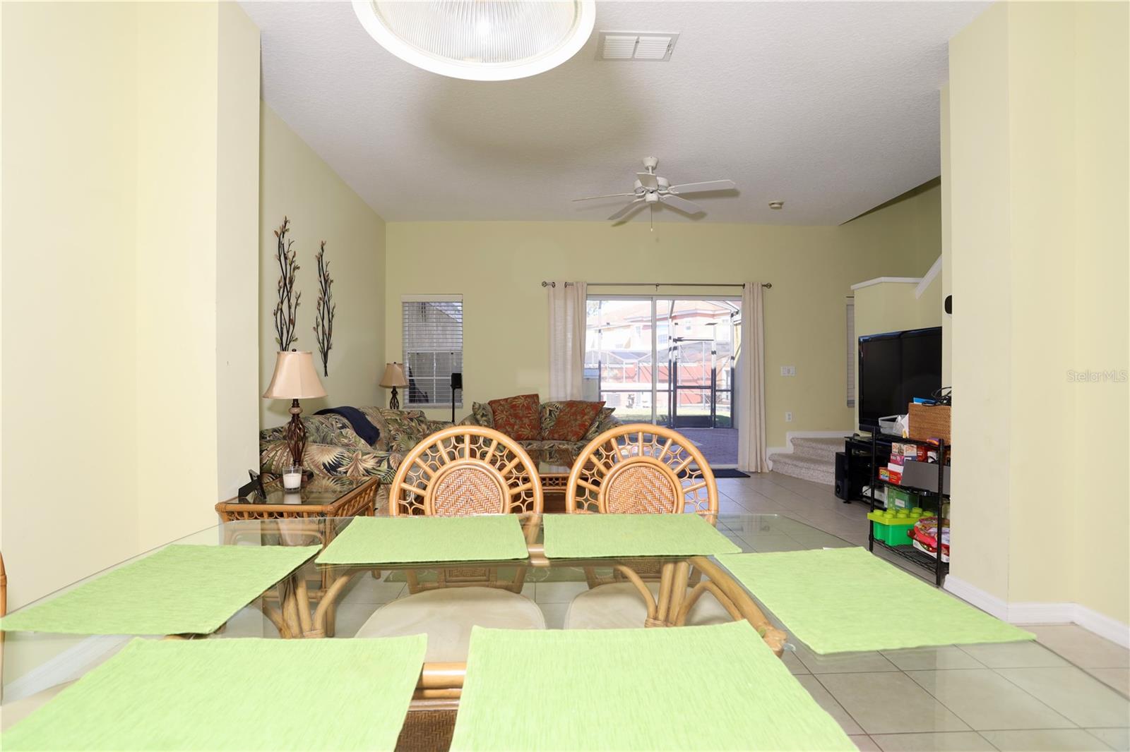 ENCANTADA PH 1 - Residential