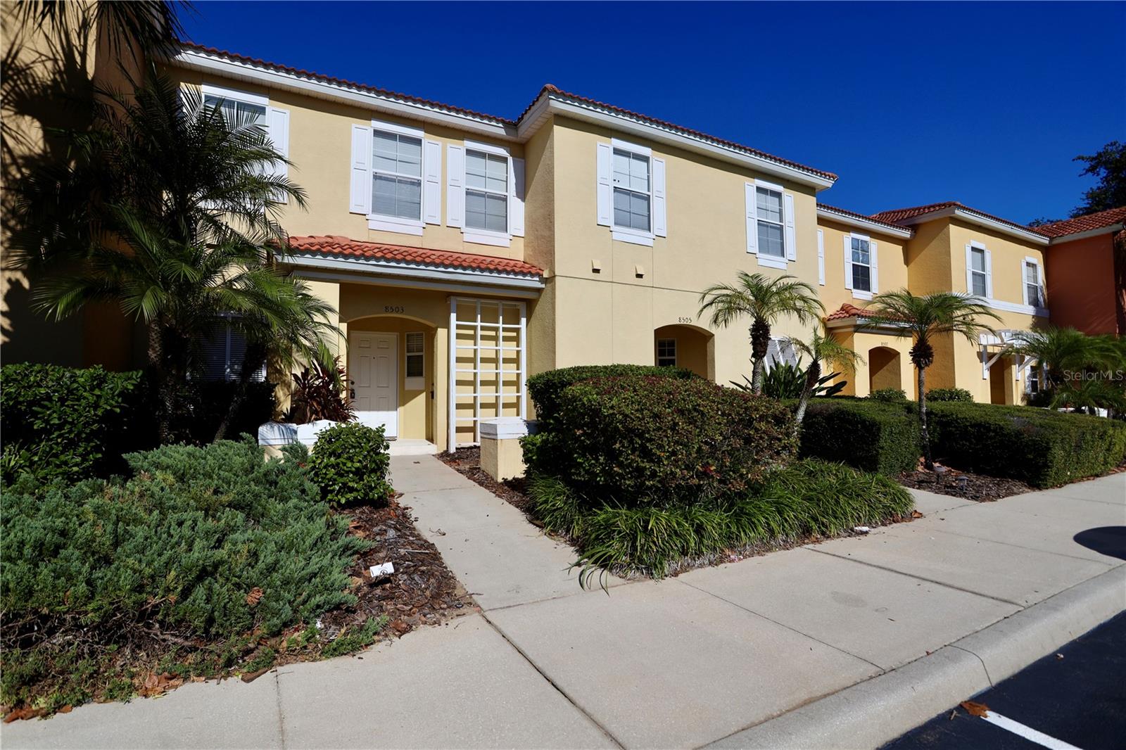 ENCANTADA PH 1 - Residential