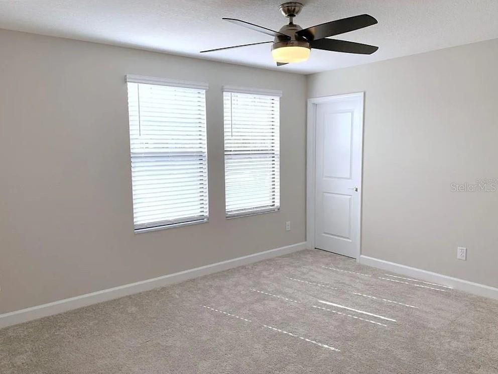 TAMPA PALMS AREA 3 PRCL 38 - Residential Lease