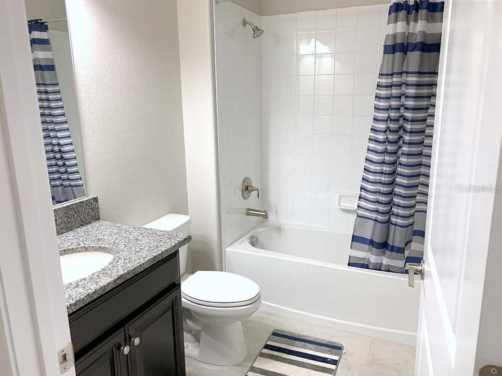 TAMPA PALMS AREA 3 PRCL 38 - Residential Lease