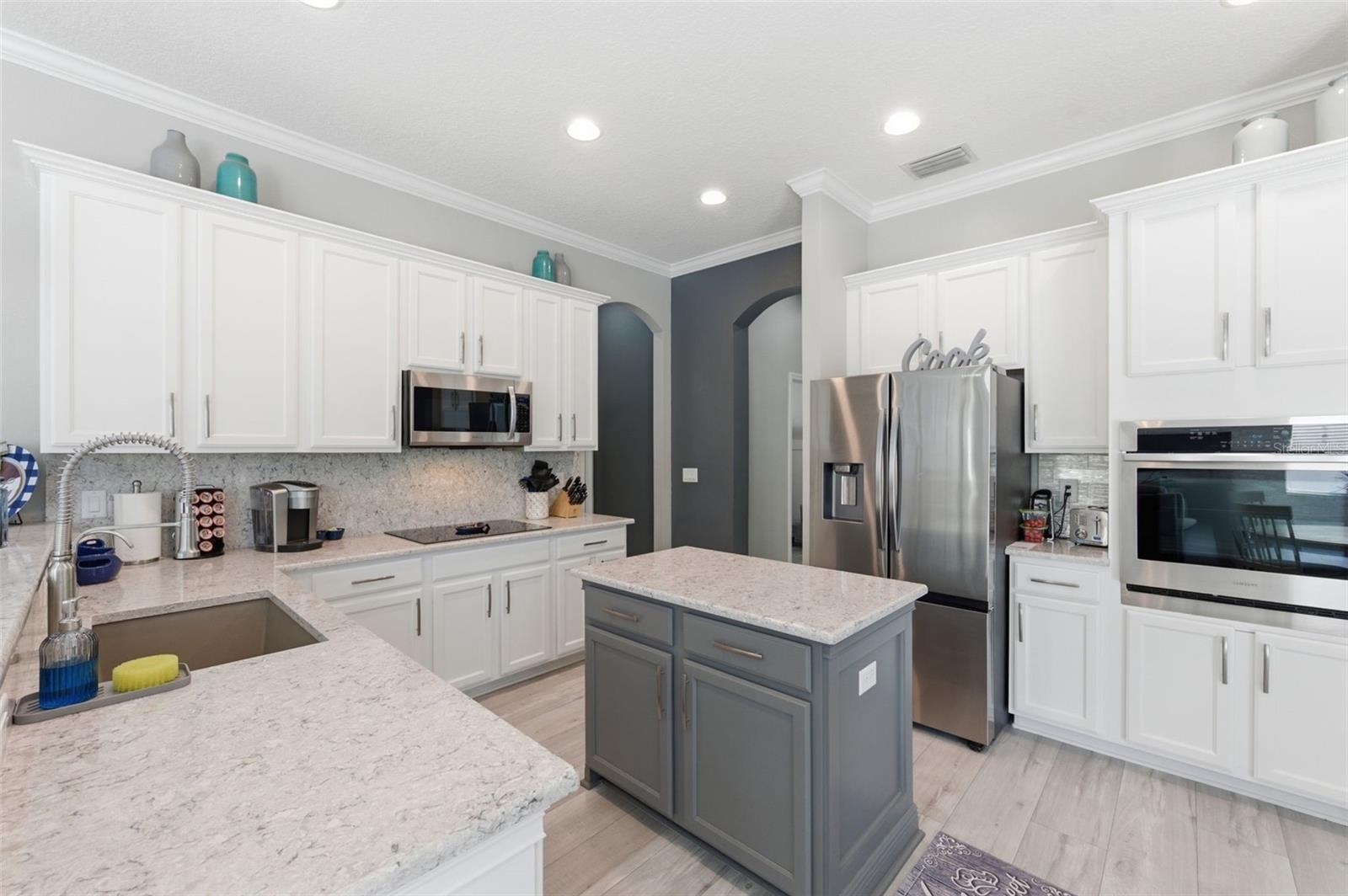 WATERS EDGE - Residential