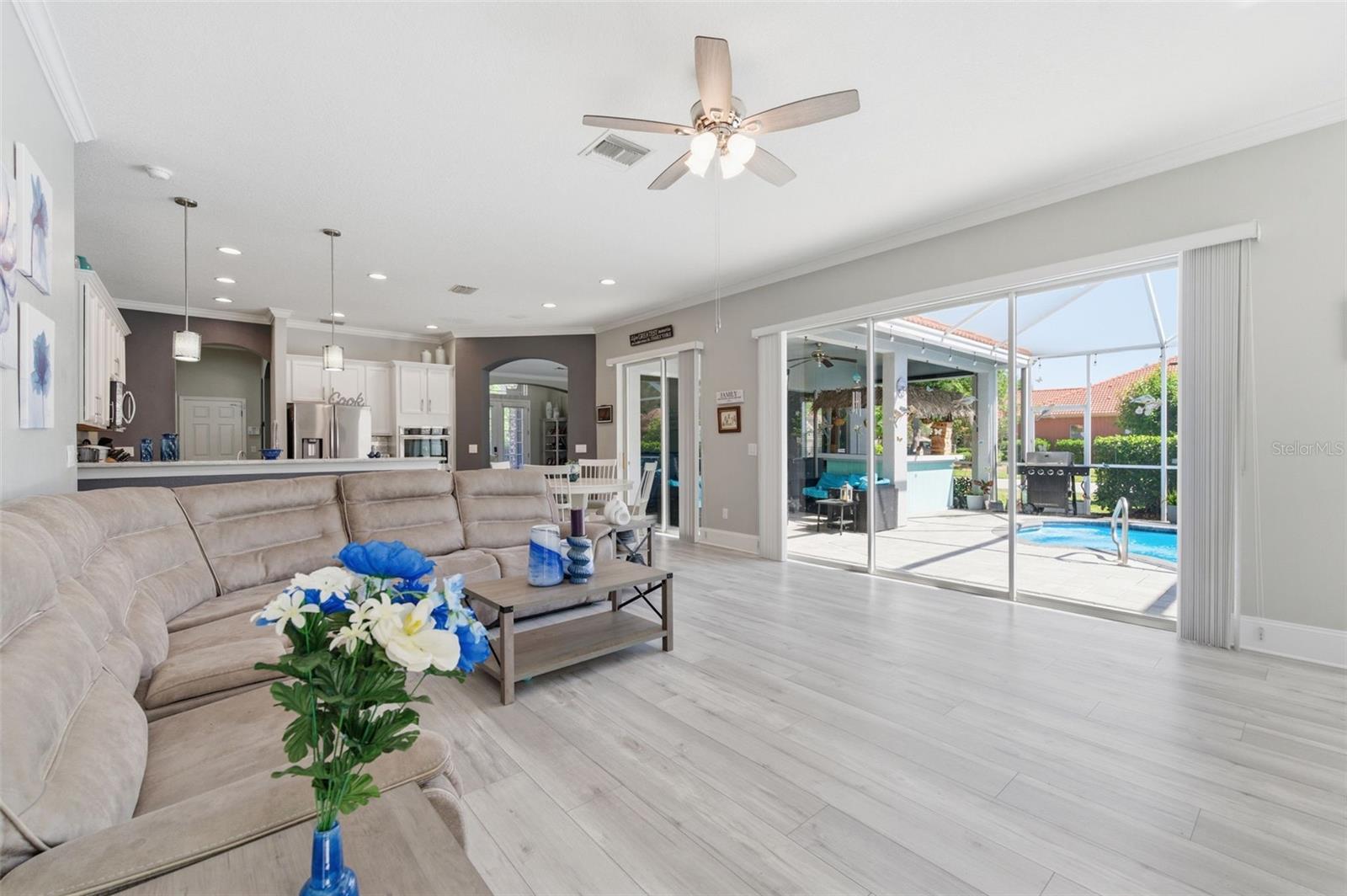 WATERS EDGE - Residential