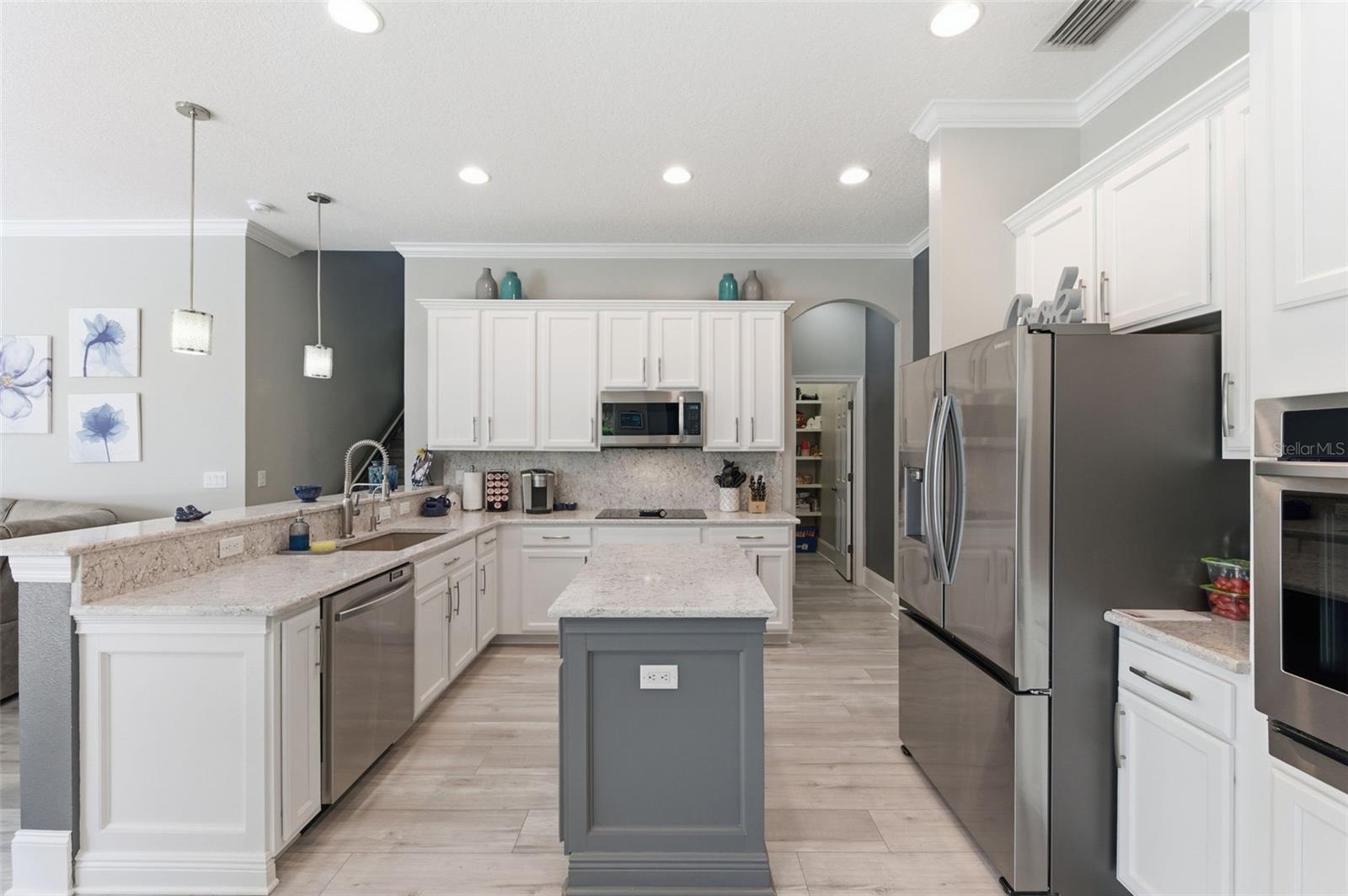 WATERS EDGE - Residential