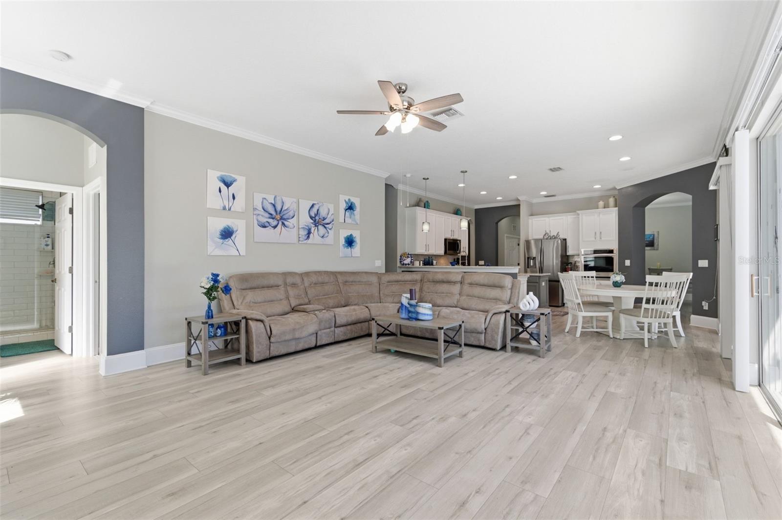 WATERS EDGE - Residential