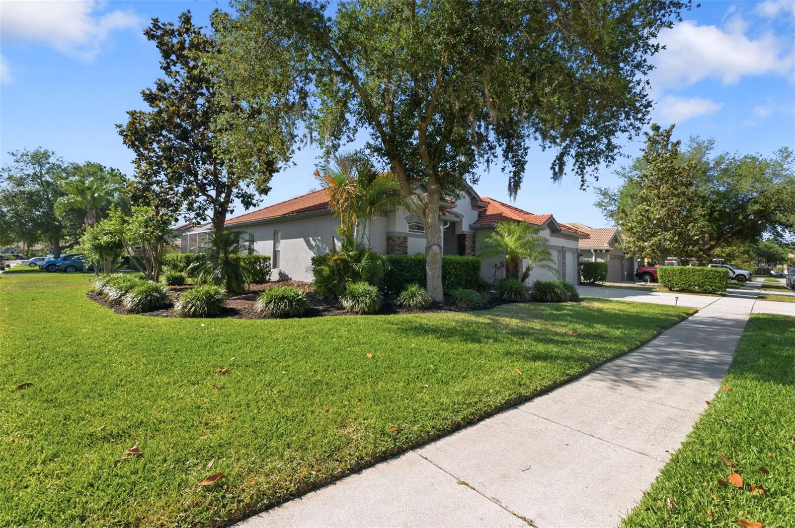 WATERS EDGE - Residential
