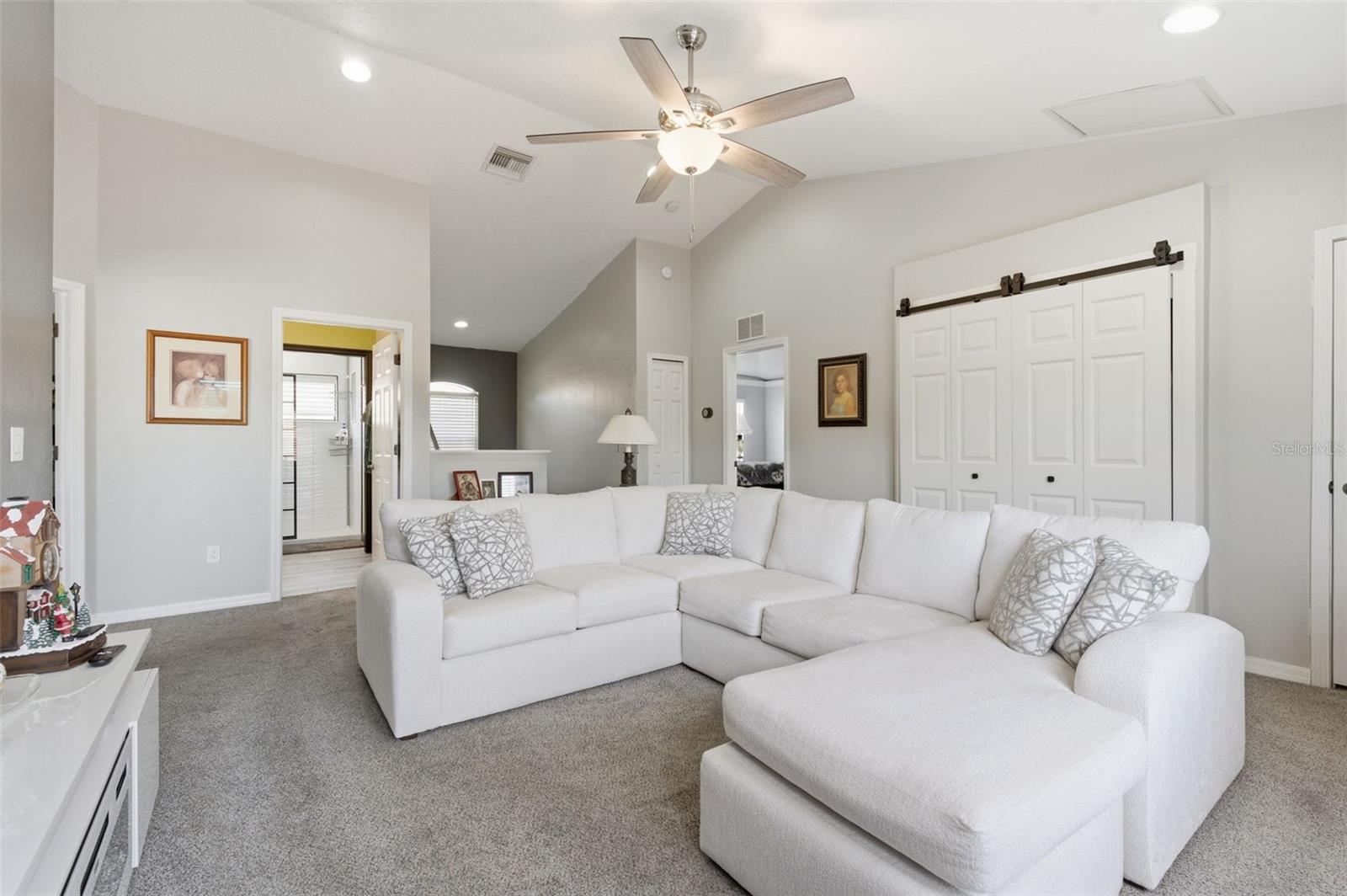 WATERS EDGE - Residential