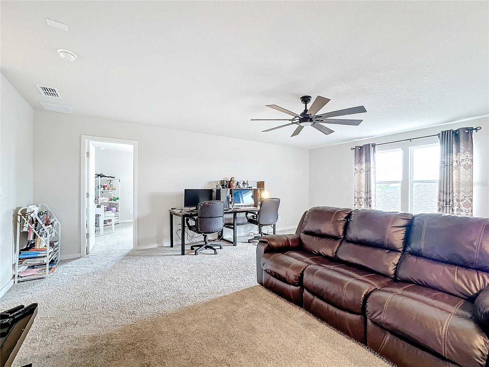 SPLIT OAK RESERVE - Residential